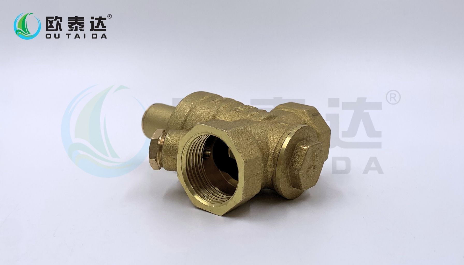 Brass pressure reducing valve
