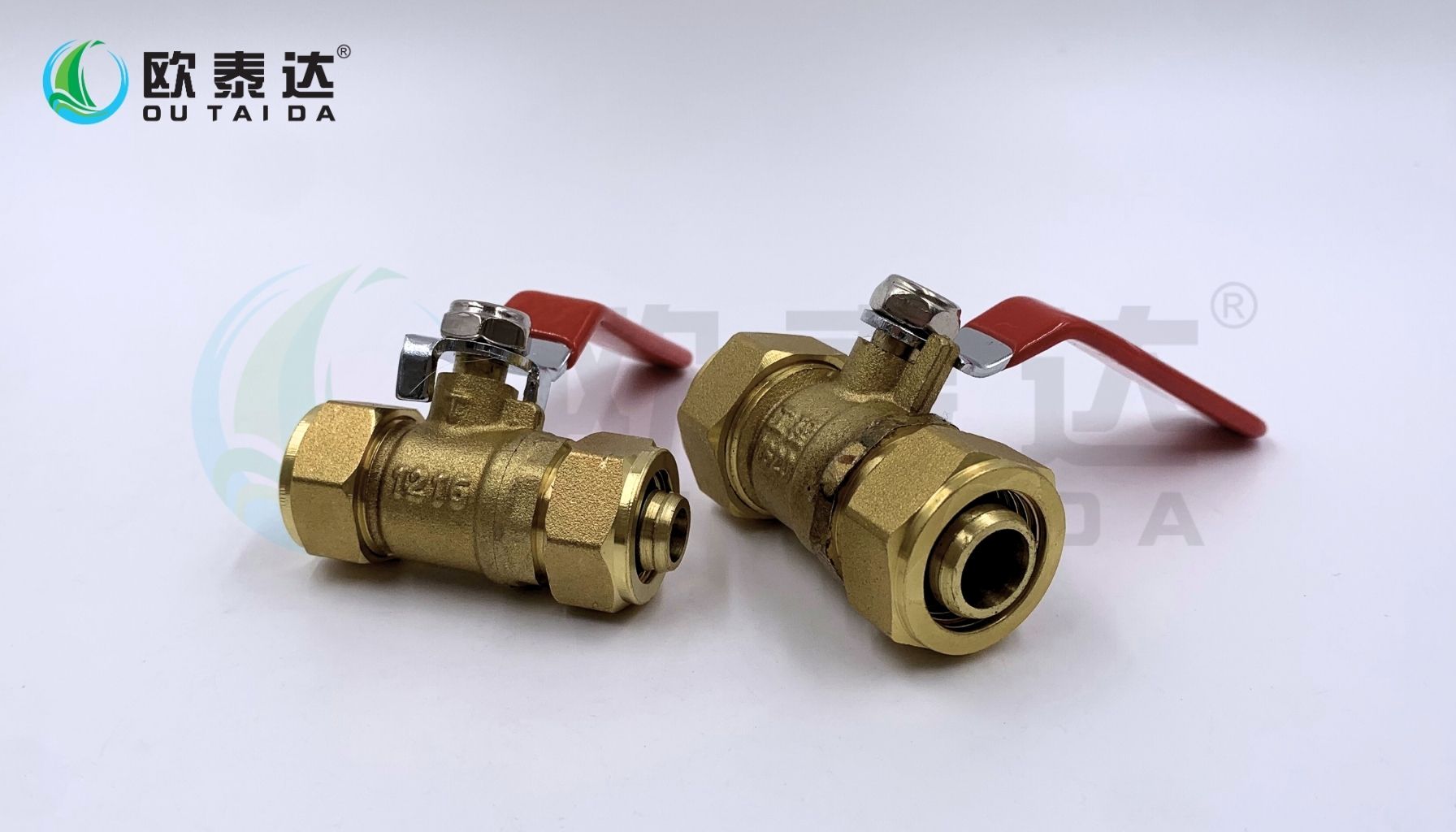 Brass aluminum-plastic pipe ball valve