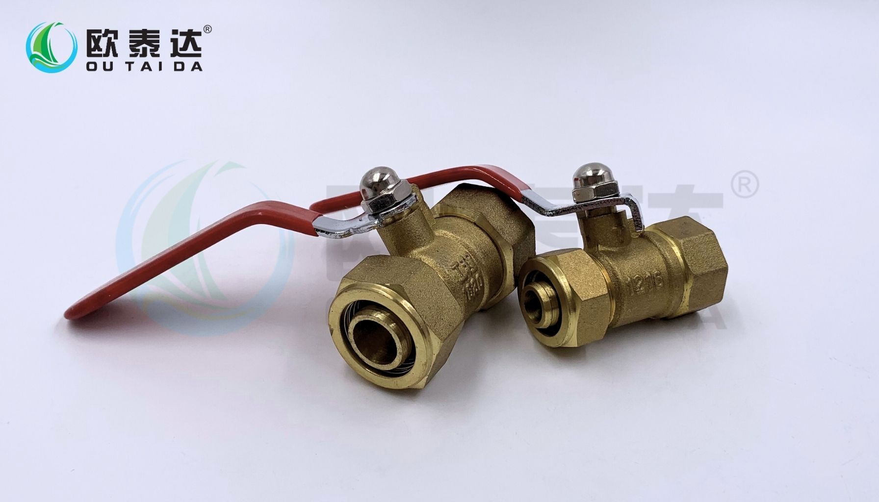 Brass female aluminum-plastic pipe ball valve